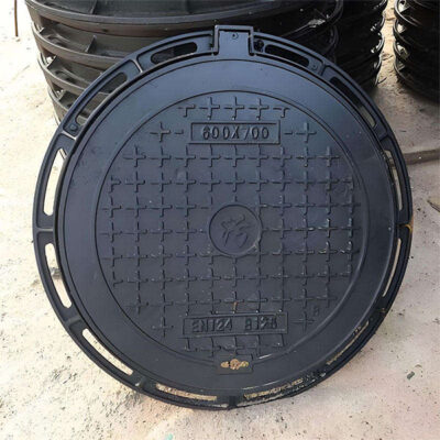 Ductile iron manhole cover